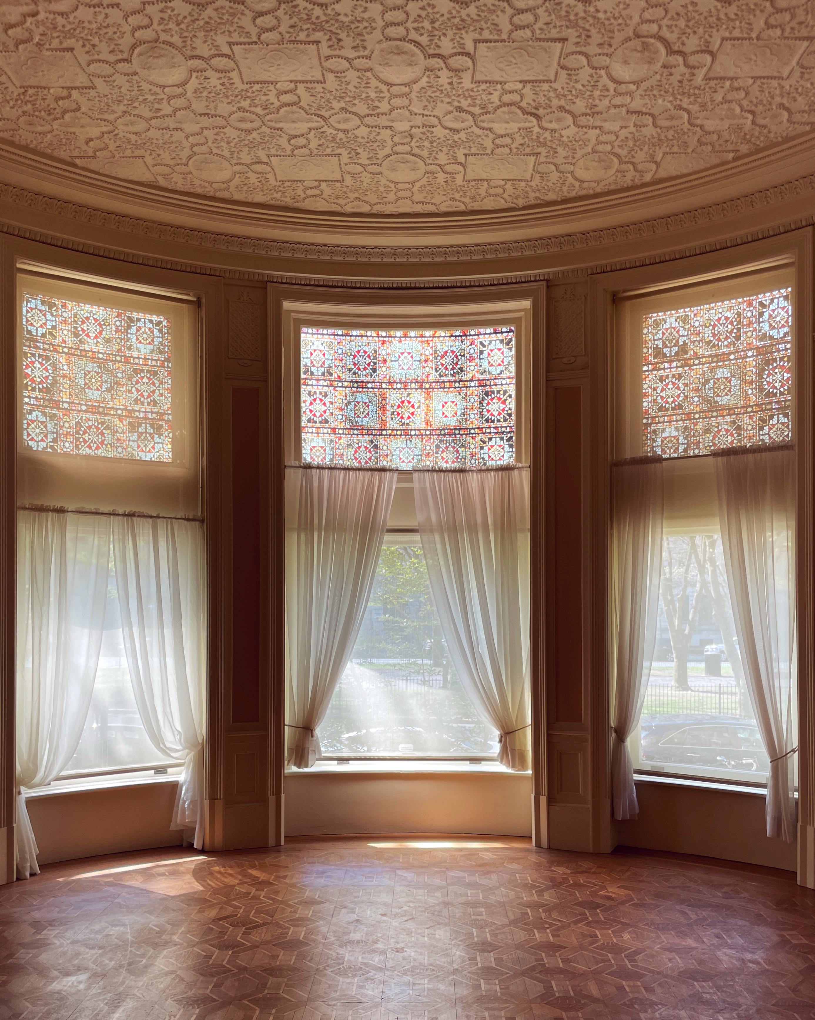 Ayer interior of First floor parlor.