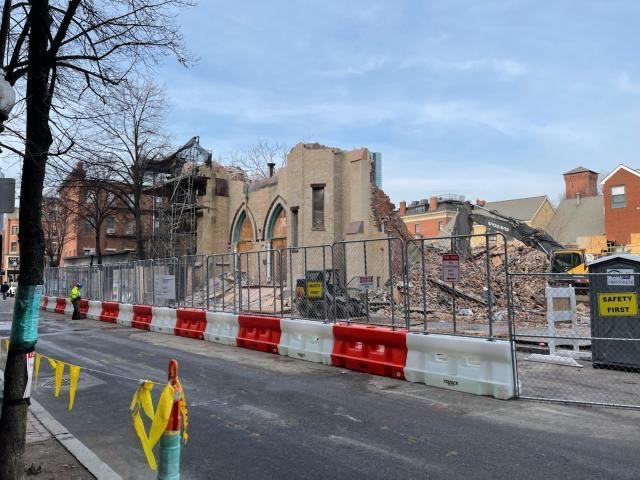 A photograph of Villa Victoria under demolition.