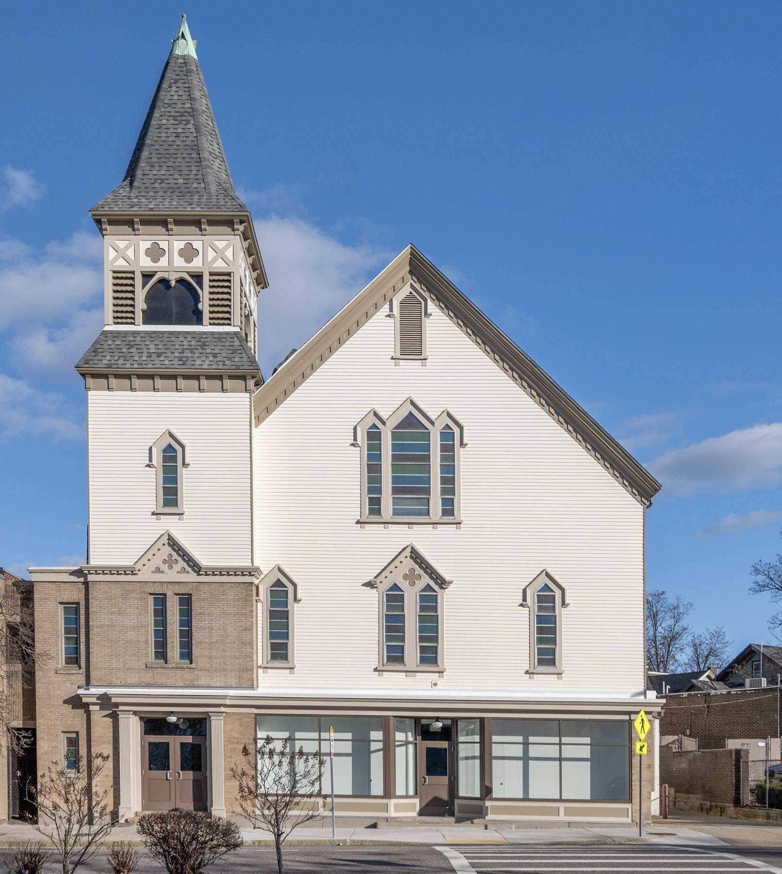 Facade image of the Twelfth Baptist Church
